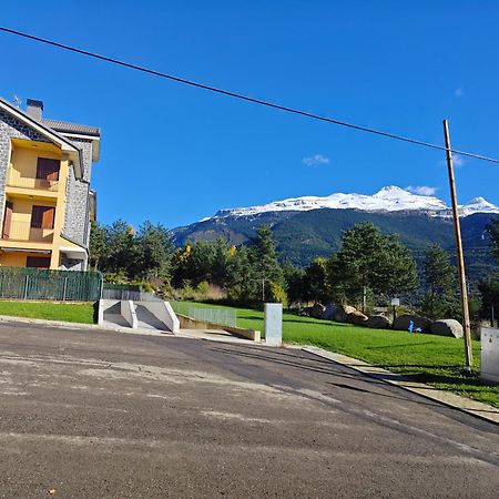 Apartamento a estrenar en Villanúa Exterior foto