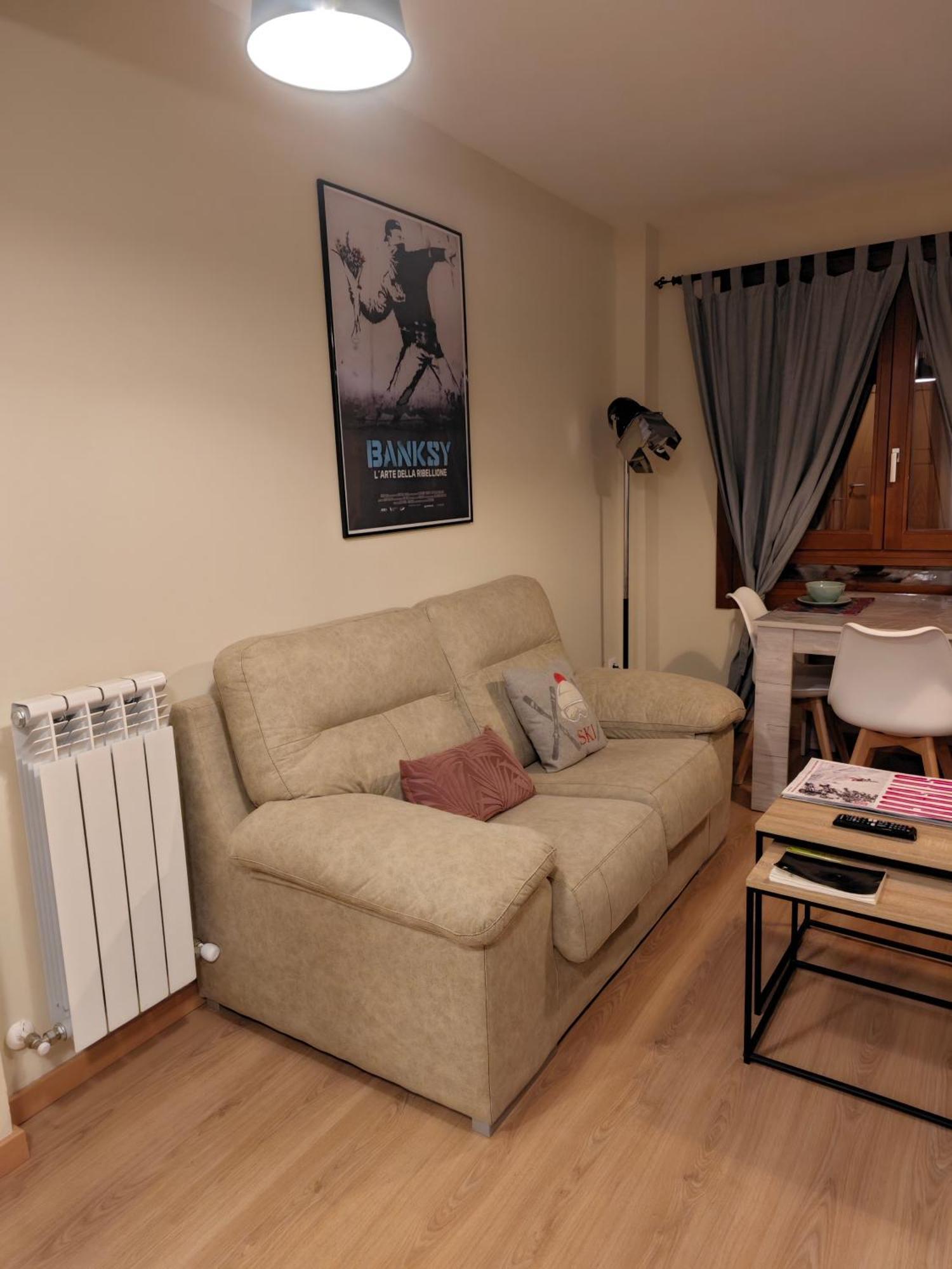 Apartamento a estrenar en Villanúa Exterior foto